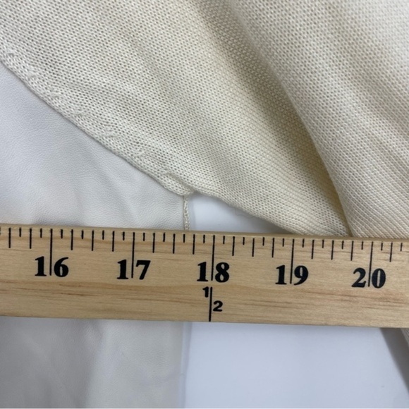 Townsen Ivory Sweater with Faux Leather front‎ Panel size M - Picture 9 of 9